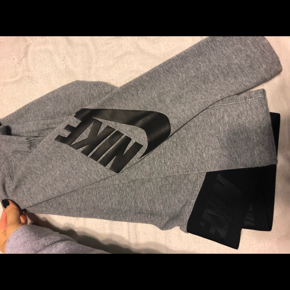 Nike leggings